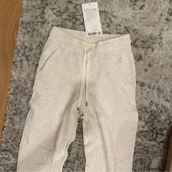 EUC LULULEMON Ribbed High-Rise Jogger 25" *7/8 Length Heathered White Opal 2 - Picture 3 of 10